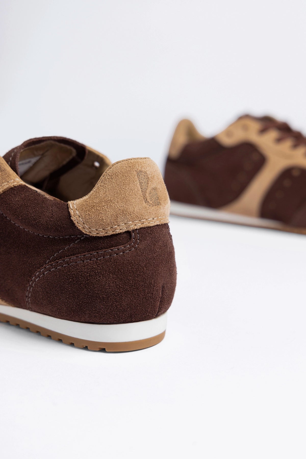 Stella Sneaker Brown Suede - Larroude