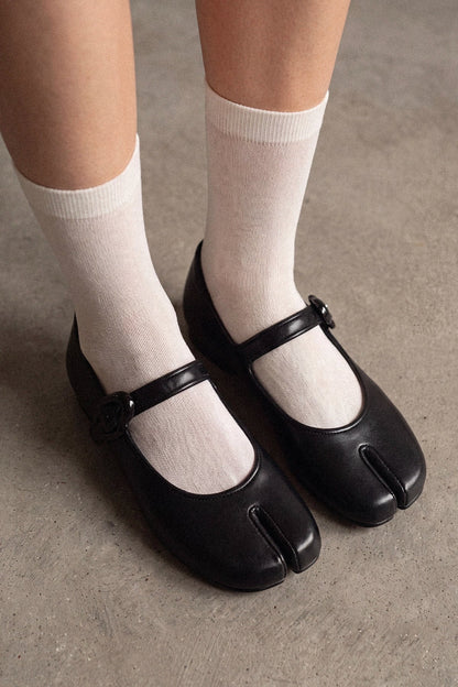 Verona Tabi Ballet Flat Black Leather - Larroude
