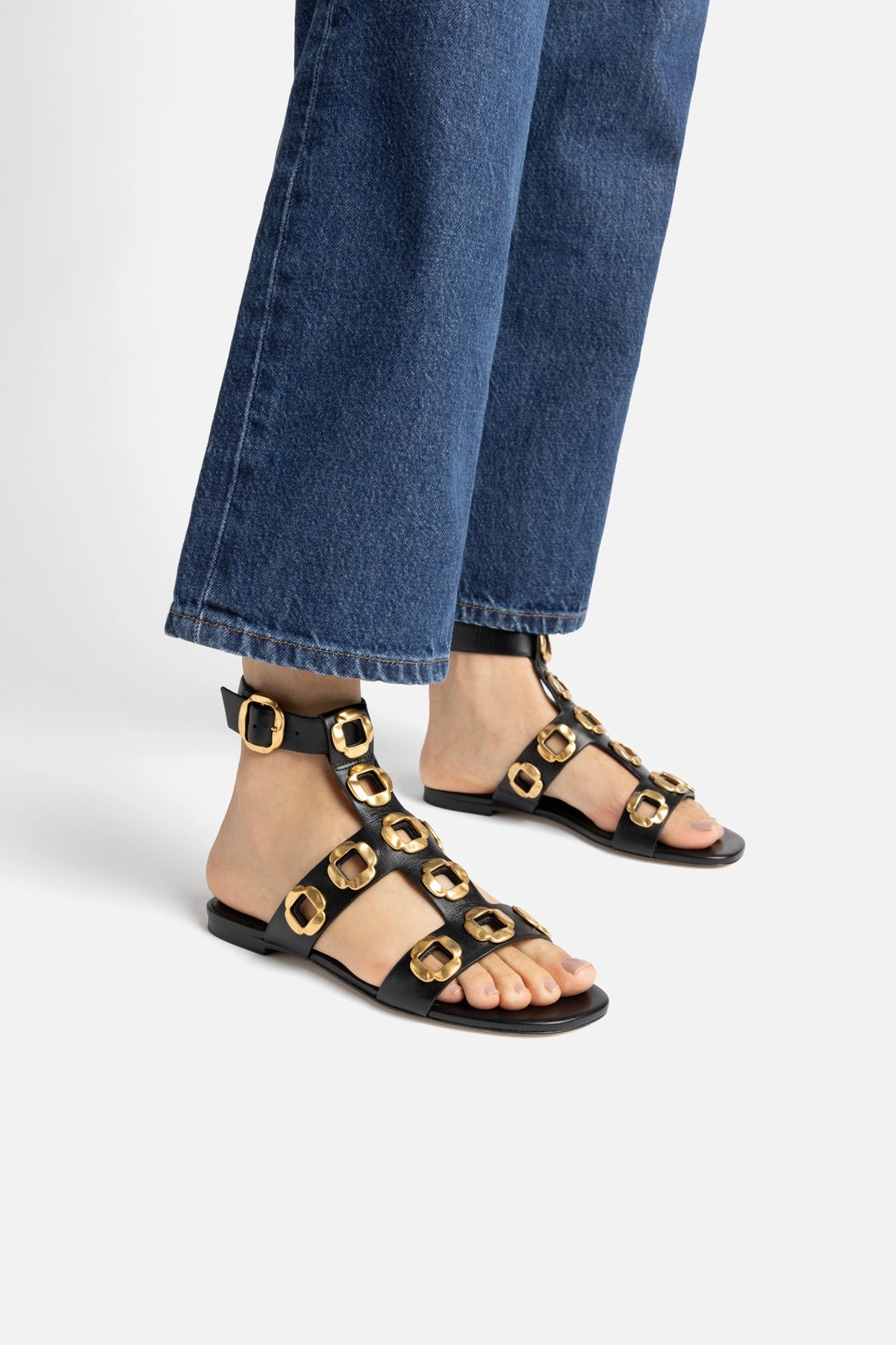 Milan Gladiator Flat In Black Leather - Larroude