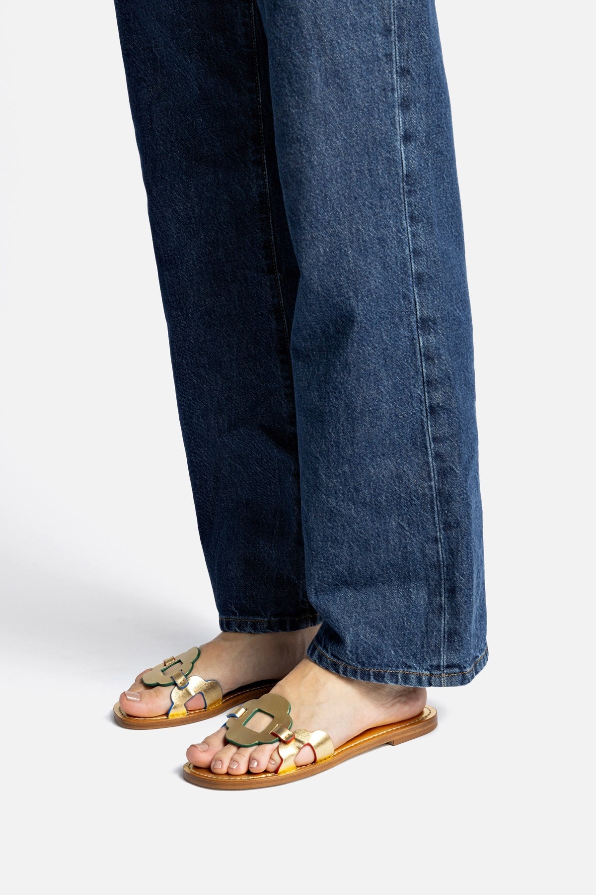 Margherita Slide In Caramel Leather - Larroude