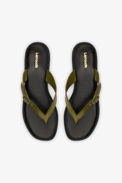 Mary Kate Flat Sandal In Seaweed Leather - Larroude