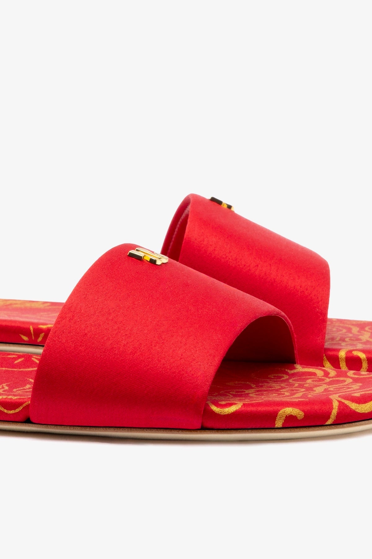 Ivy Flat In Cherry Satin - Larroude