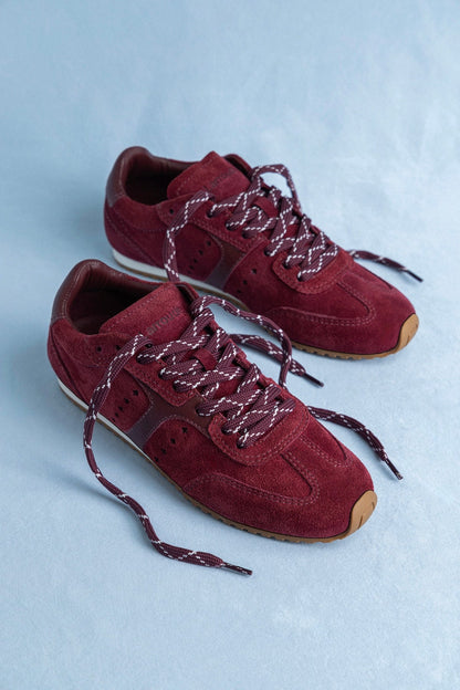 Stella Sneaker In Burgundy Suede - Larroude