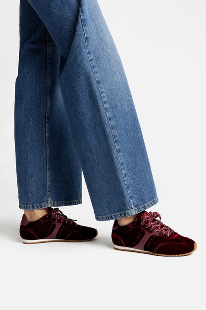 Stella Sneaker In Wine Velvet - Larroude