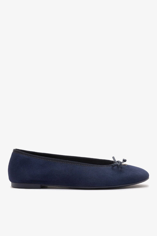 Pavlova Ballet Flat In Indigo Suede - Larroude