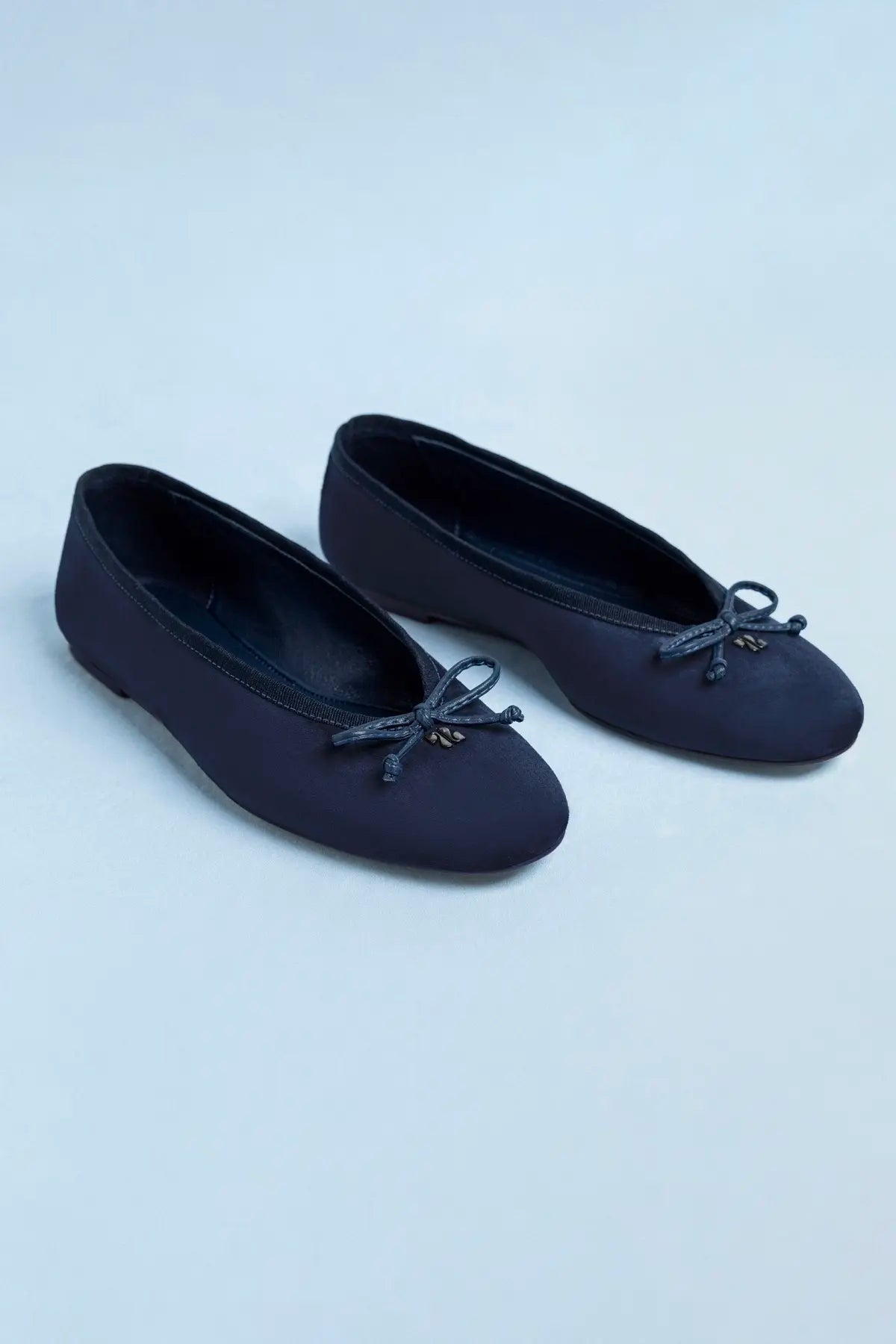 Pavlova Ballet Flat In Indigo Suede - Larroude