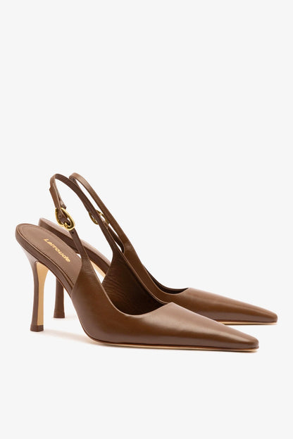 Carine Pump In Burnt Umber Leather - Larroude