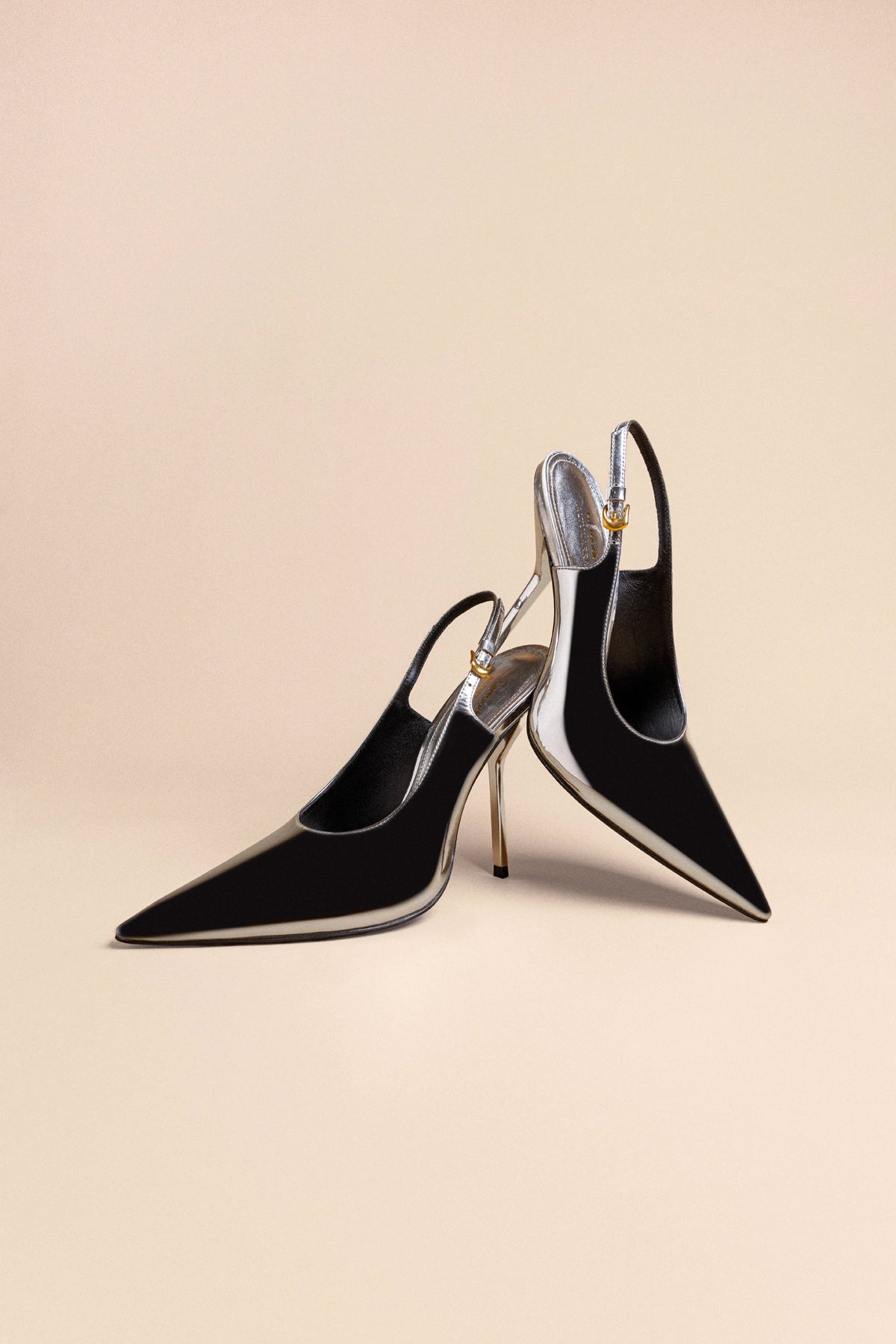 Larroudé x Altuzarra Pump In Silver Specchio - Larroude