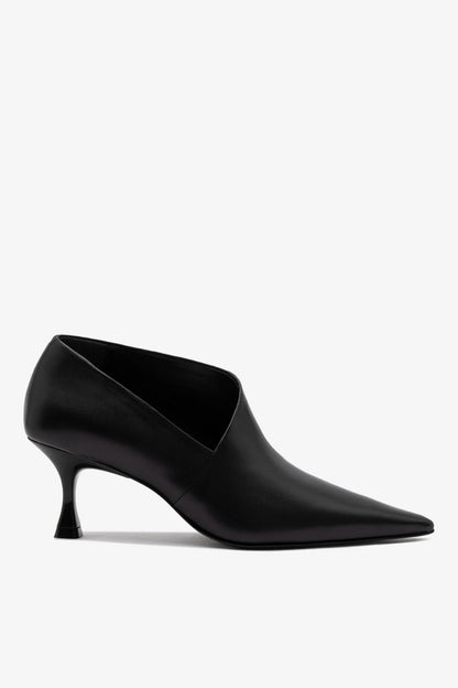 Larroudé by Nicolò B. Vittoria Pump In Black Leather - Larroude