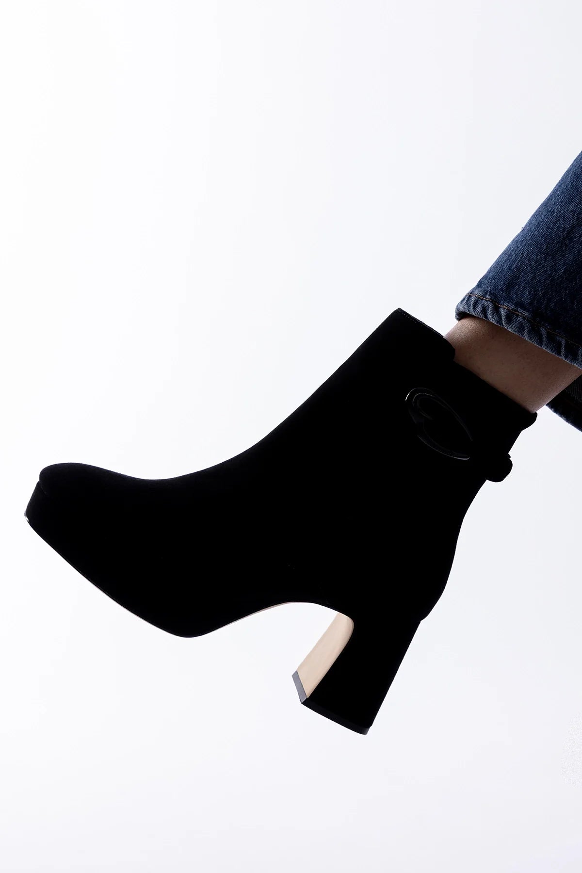 Dolly Verona Low Boot Black Suede - Larroude