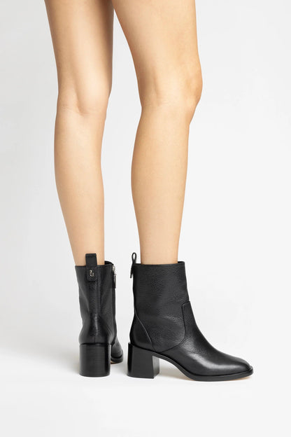 Mini Ricky Boot In Black Leather - Larroude