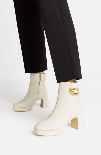 Dolly Verona Low Boot In Ivory Leather - Larroude