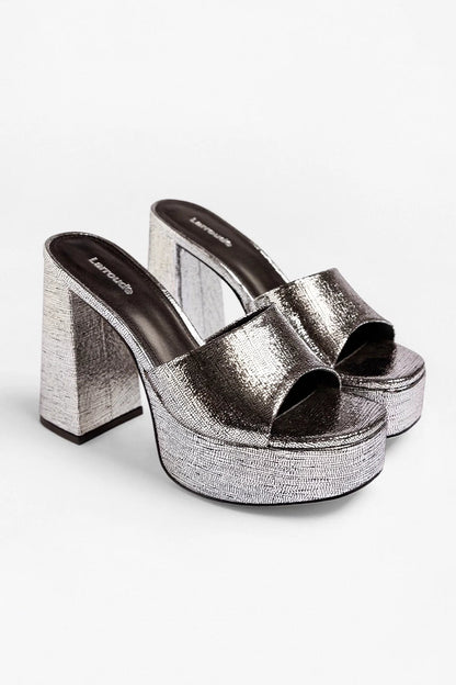 Dolly Platform Mule Silver Leather - Larroude