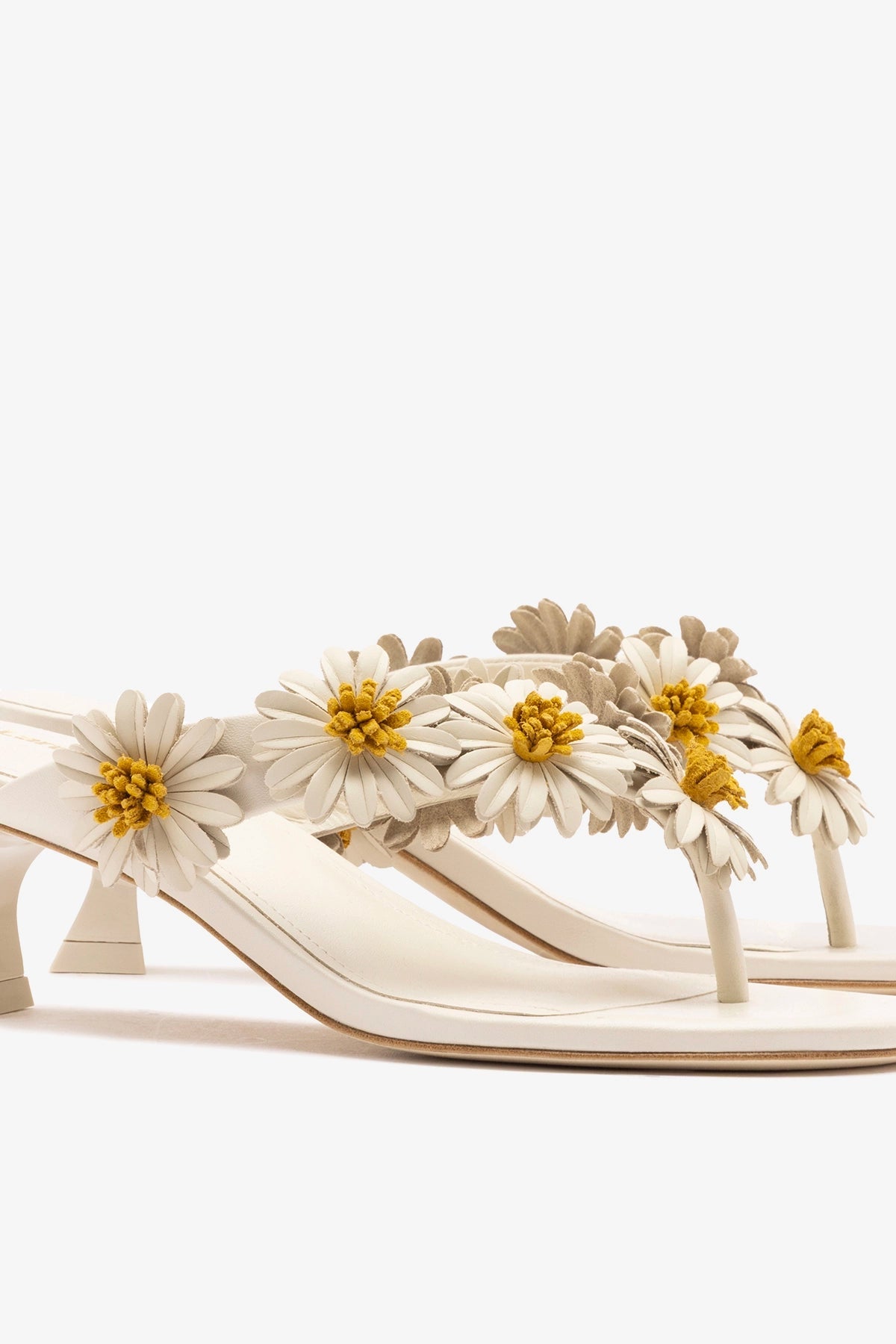 Fiore Thong Sandal Ivory Leather - Larroude