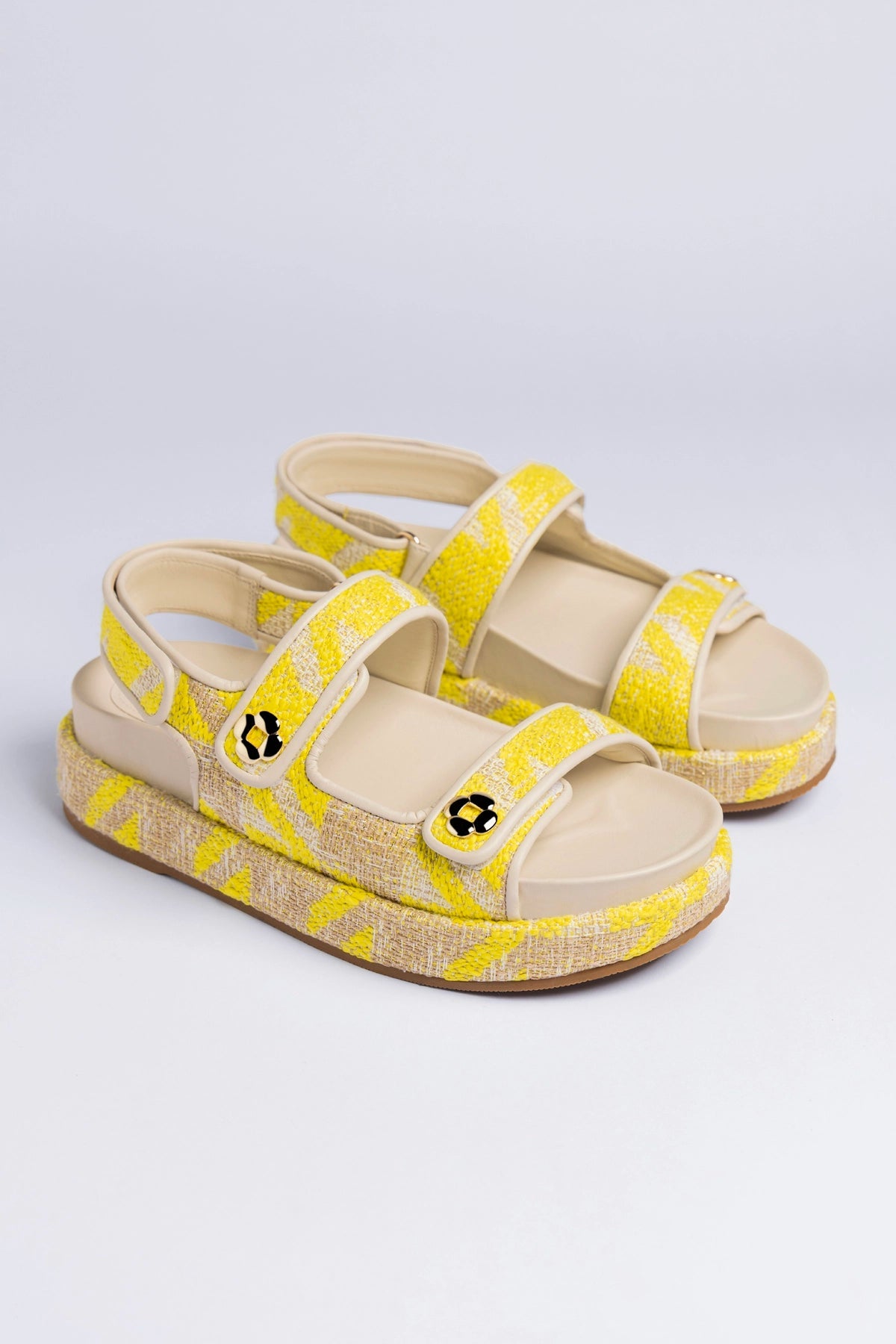 Jetty Sandal Yellow Printed Fabric - Larroude