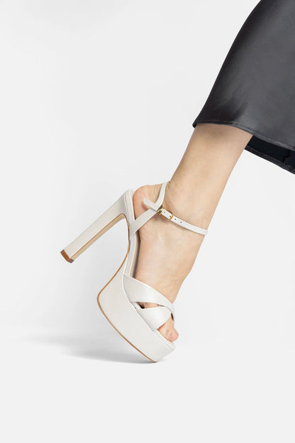Bianca High Platform Sandal In Pearl Leather - Larroude