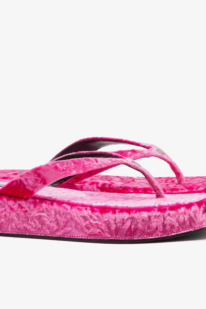 Roxy Thong Sandal Pink Velvet - Larroude