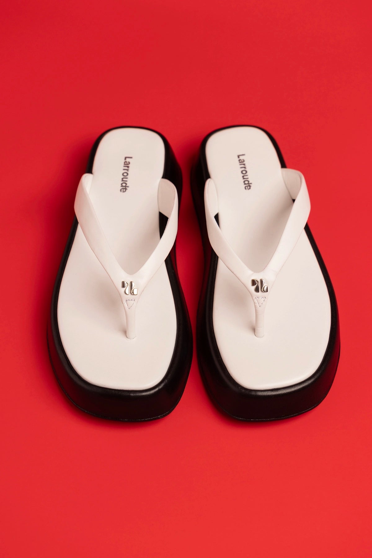 Roxy Thong Sandal Black and White Leather - Larroude